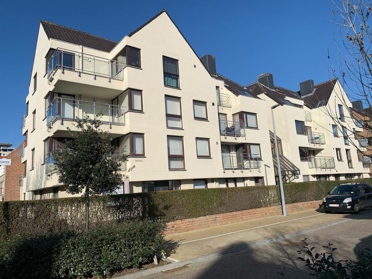 Top Appartement Met Garage "Au Franelle" Ostenda Zewnętrze zdjęcie